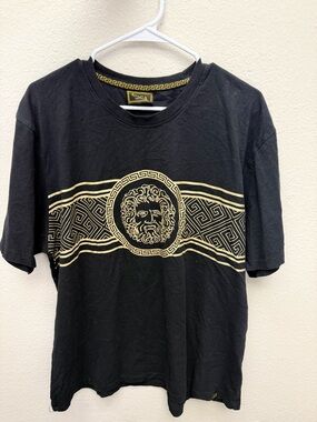 Black Short-Sleeve Graphic Tee with Gold Medallion
